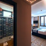 아트 마르모라타 4* 라벨로