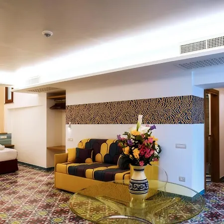 Art Marmorata Hotel 4*