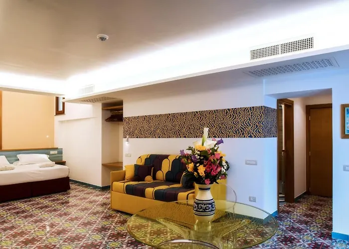 Art Marmorata Hotel 4*